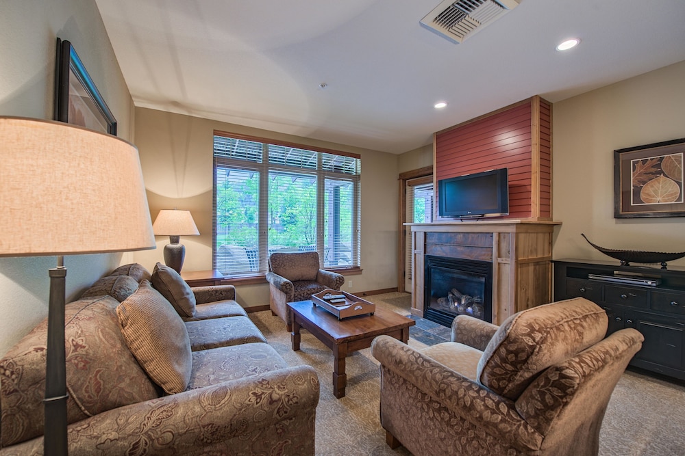 Silver Mountain Lodging - photo 13