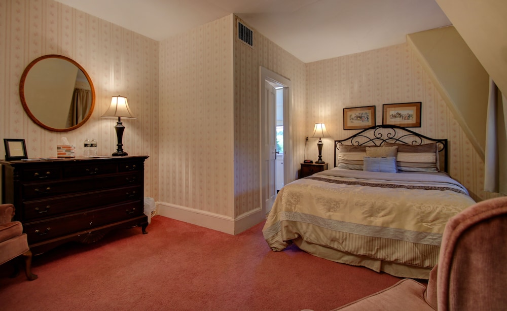 Old Corner Inn - photo 7