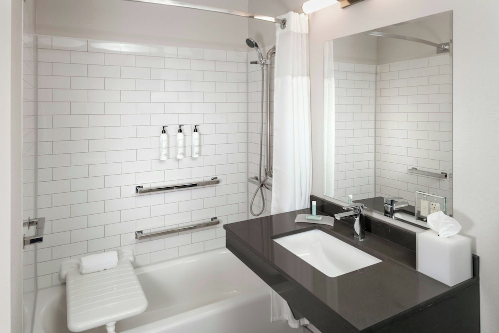 Fairfield Inn and Suites by Marriott Anchorage - photo 15