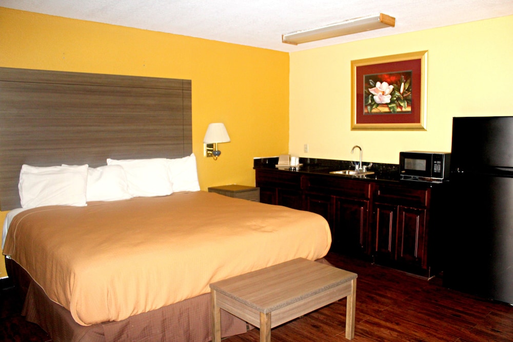 Village Inn Cotulla - photo 15