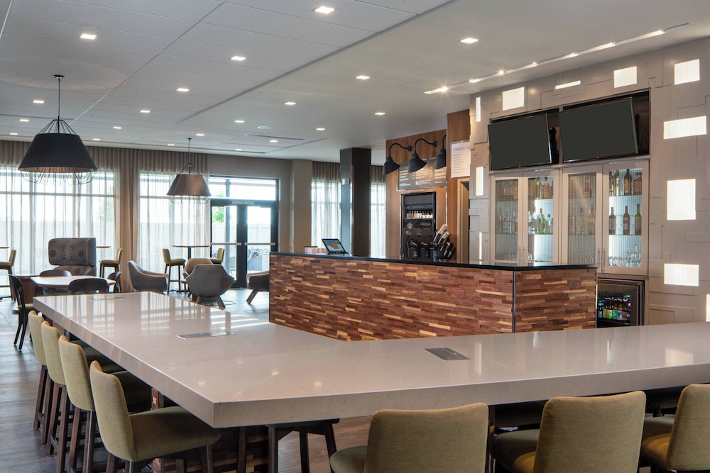 Courtyard by Marriott Lafayette South - photo 25