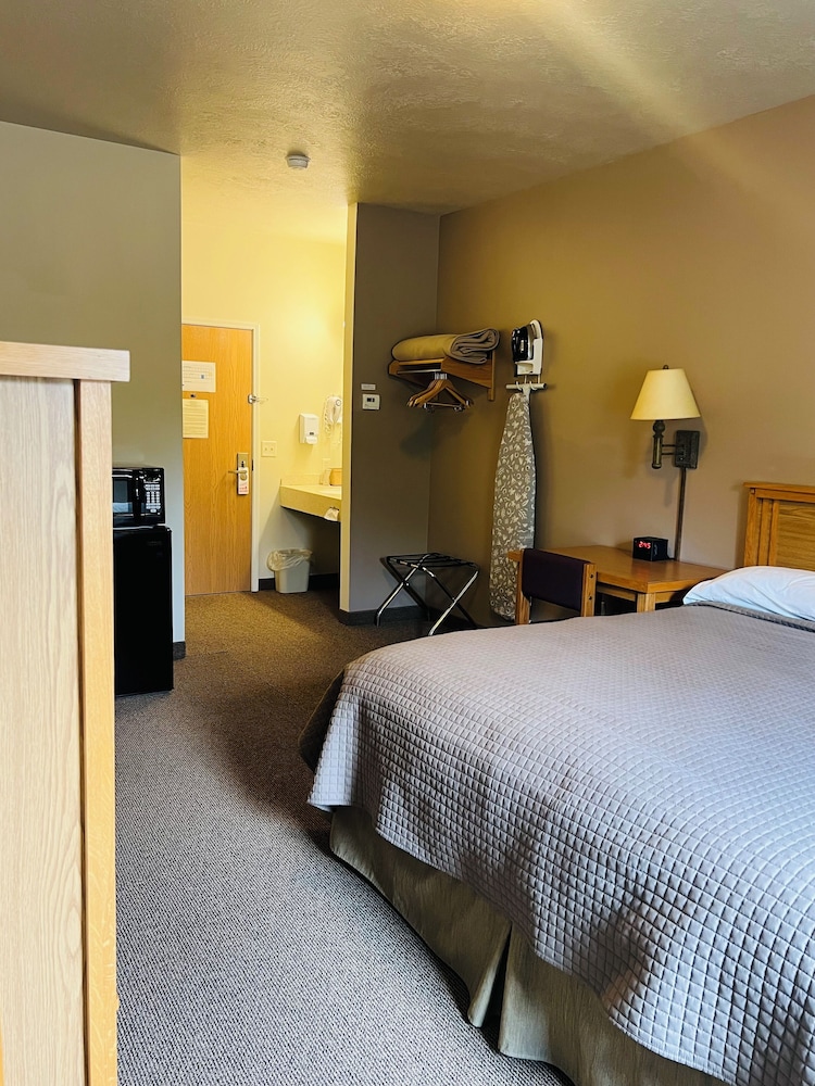 Hawarden Harvest Inn - photo 13