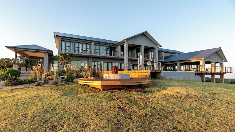 Intle Game Lodge — 4-Star Luxury Hotel in Port Elizabeth, South Africa