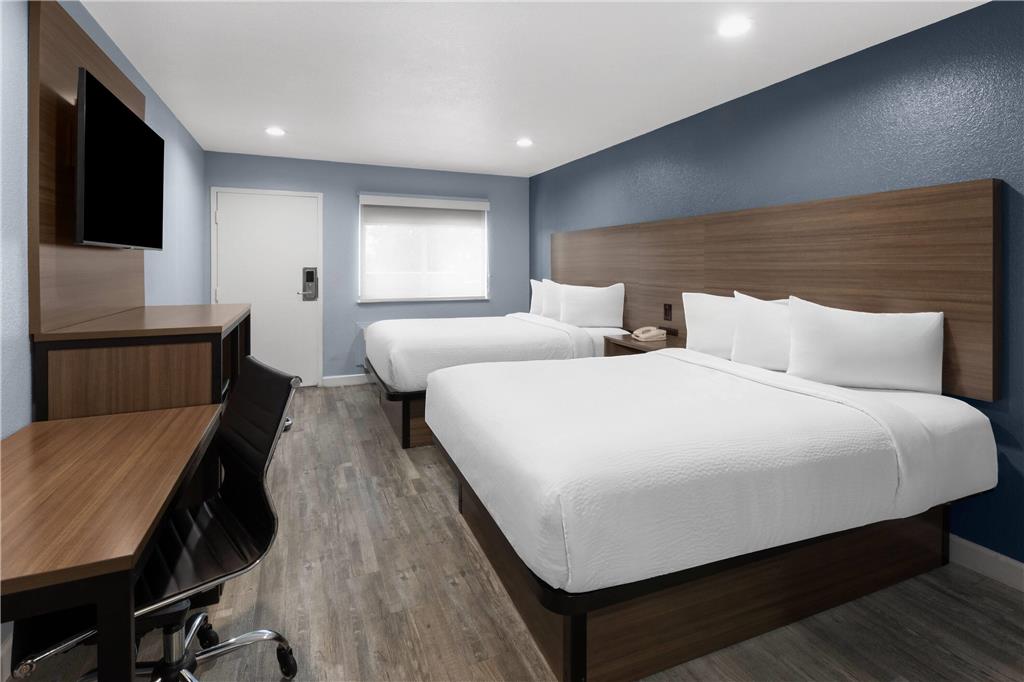 Days Inn by Wyndham Arroyo Grande Pismo Beach - photo 18