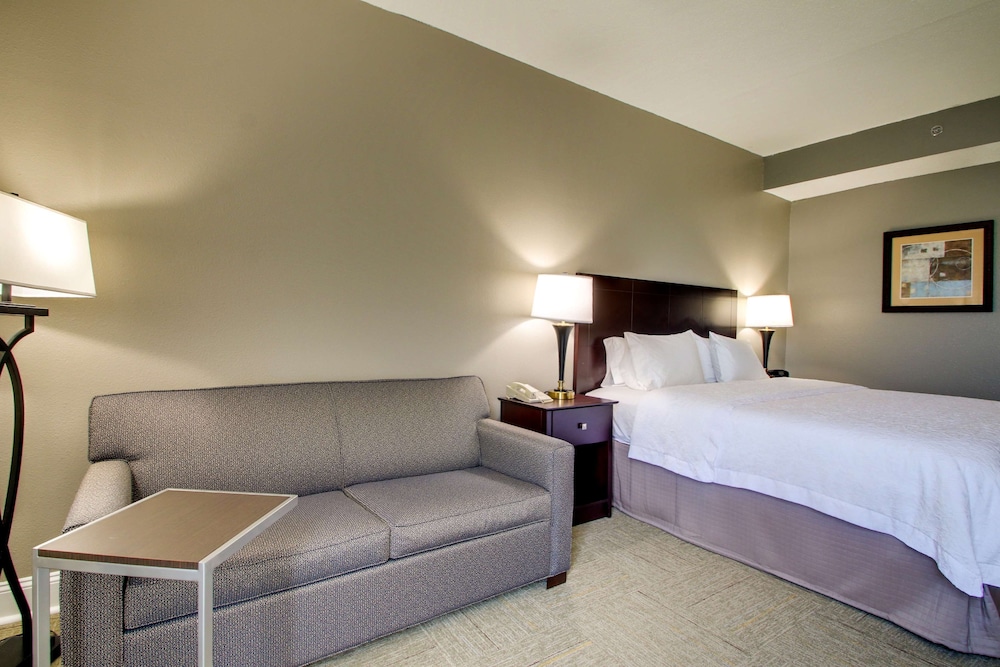 Hampton Inn Rolla - photo 12