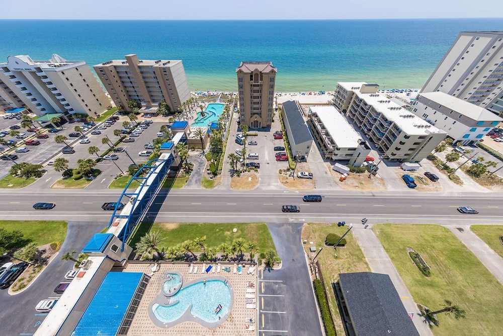 Crystal Tower Condominiums by ALBVR — 4-Star Luxury Hotel in Gulf Shores, United States