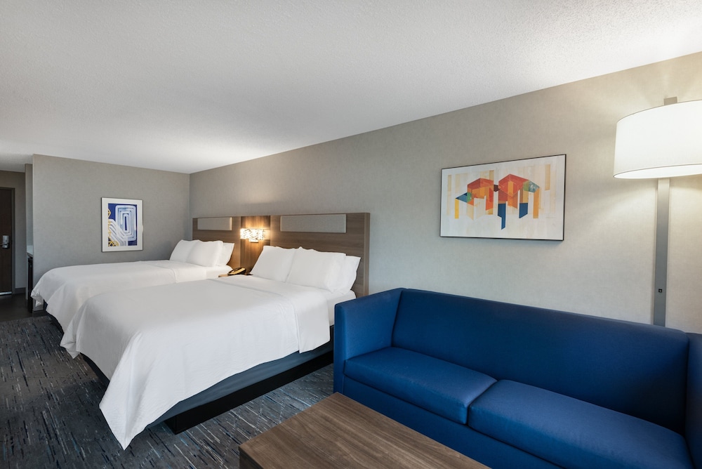 Holiday Inn Express & Suites Wadsworth by IHG - photo 7