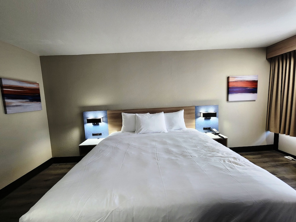 Baymont by Wyndham Lafayette - photo 6