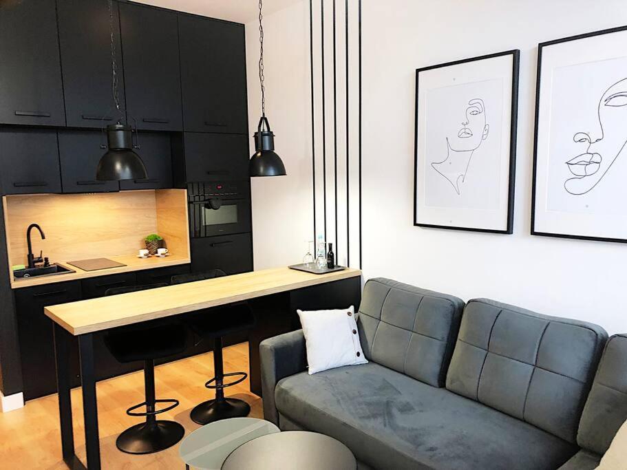 Apartimento Hydral Fiori — 4-Star Luxury Hotel in Wroclaw, Poland