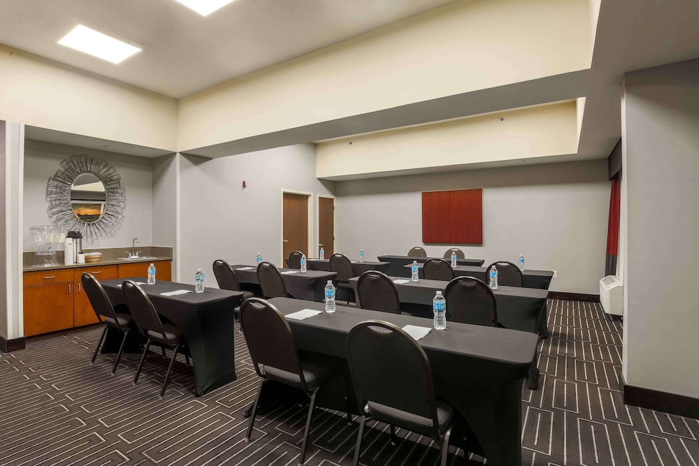 Hampton Inn By Hilton Memphis Southwind - photo 27