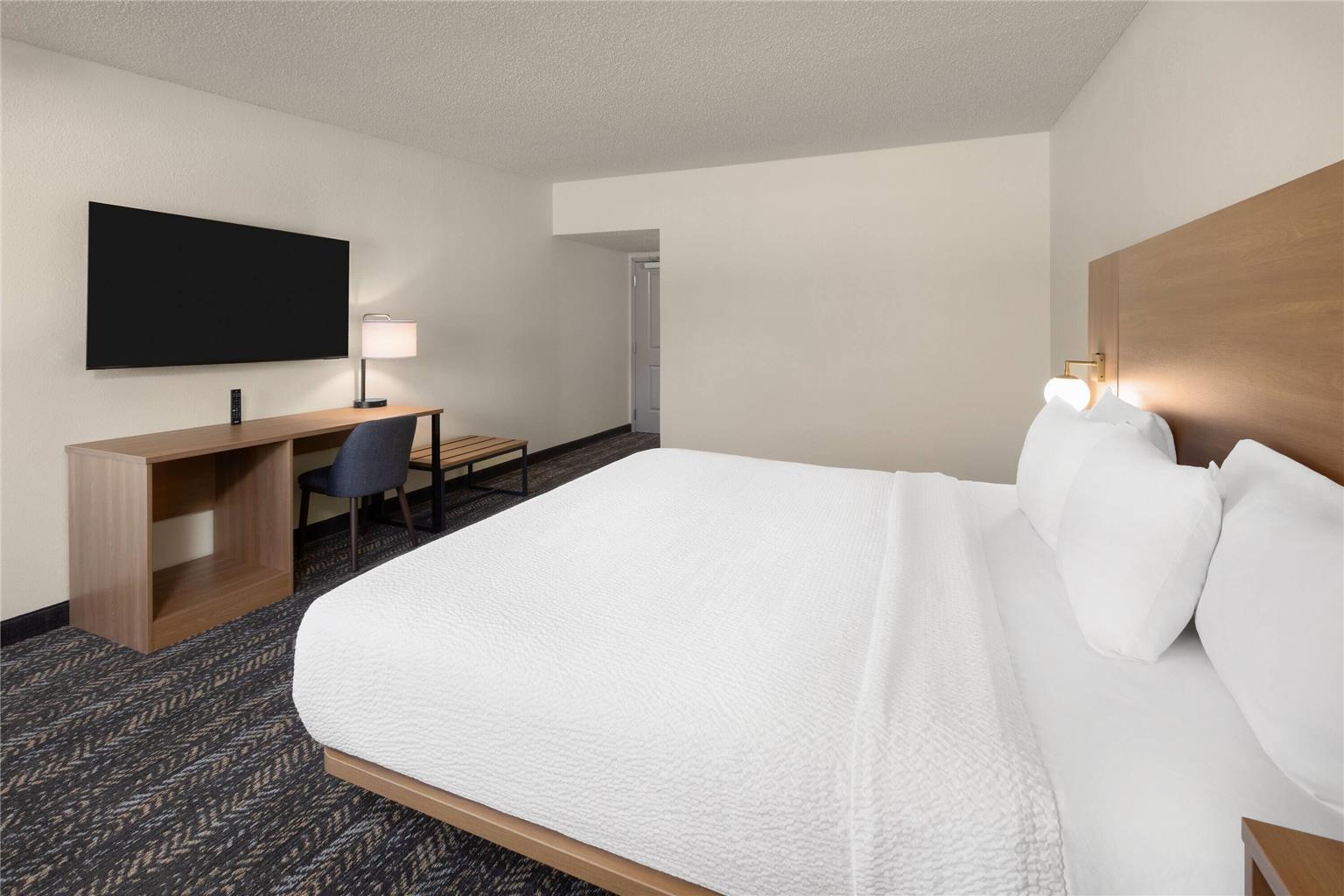 Ramada by Wyndham Merced - photo 20
