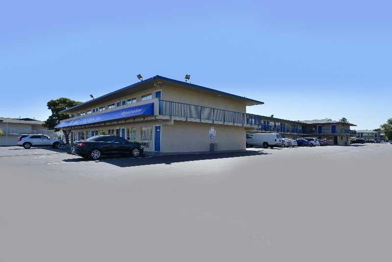 Americas Best Value Inn — hotel in Paradise