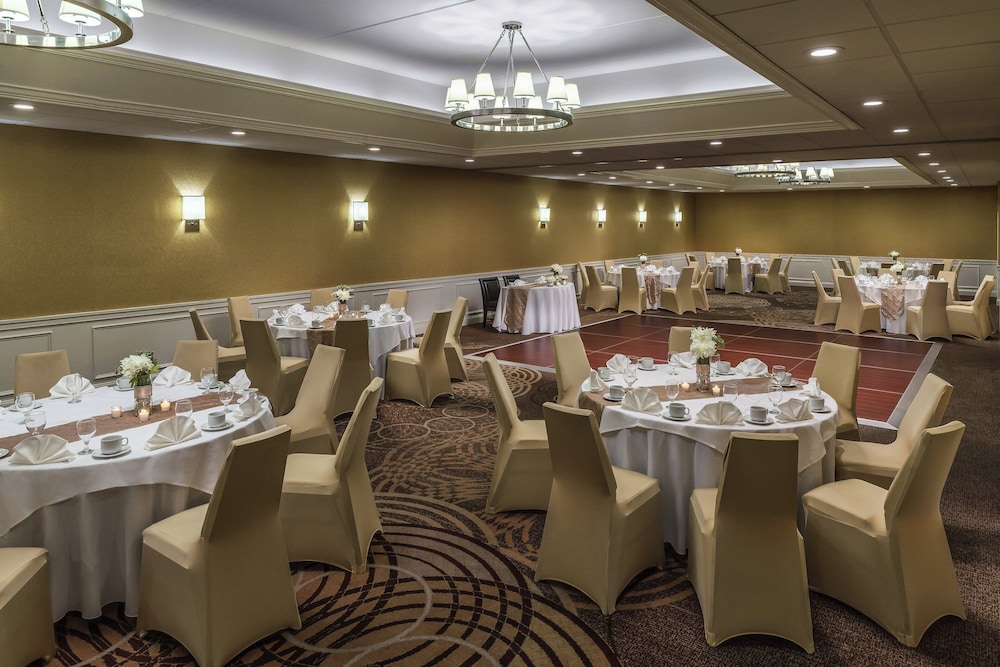 Sheraton Great Valley Hotel - photo 49