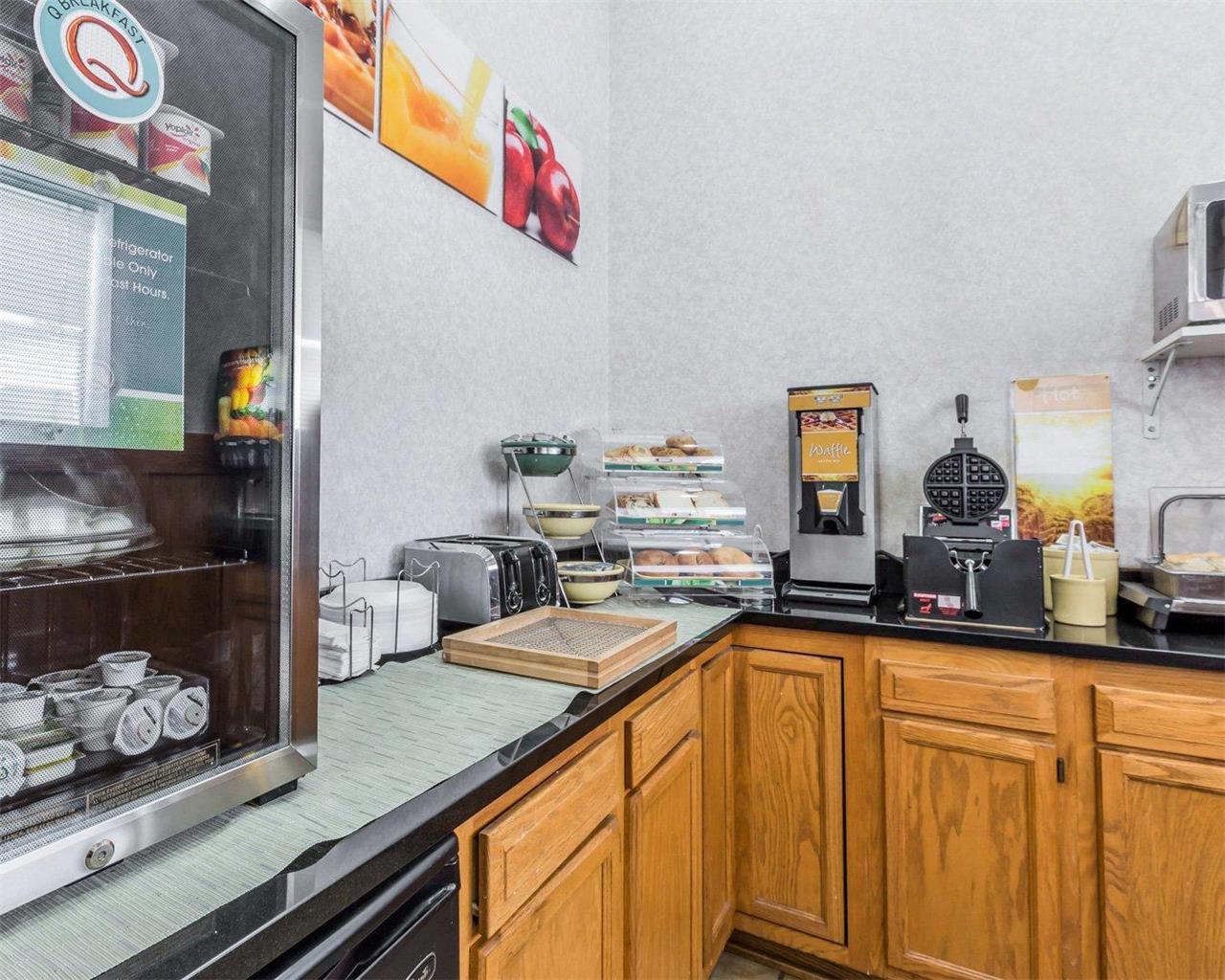 Quality Inn Pell City I 20 exit 158 in Oxford, United States