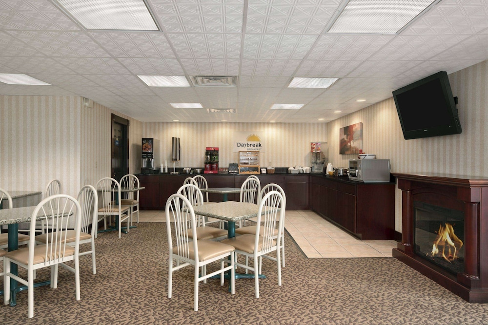 Days Inn by Wyndham Grantville Hershey North - photo 18