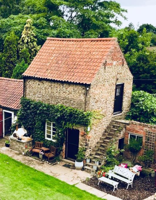 The Barn at Providence Cottage — 4-Star Luxury Hotel in Scunthorpe, United Kingdom