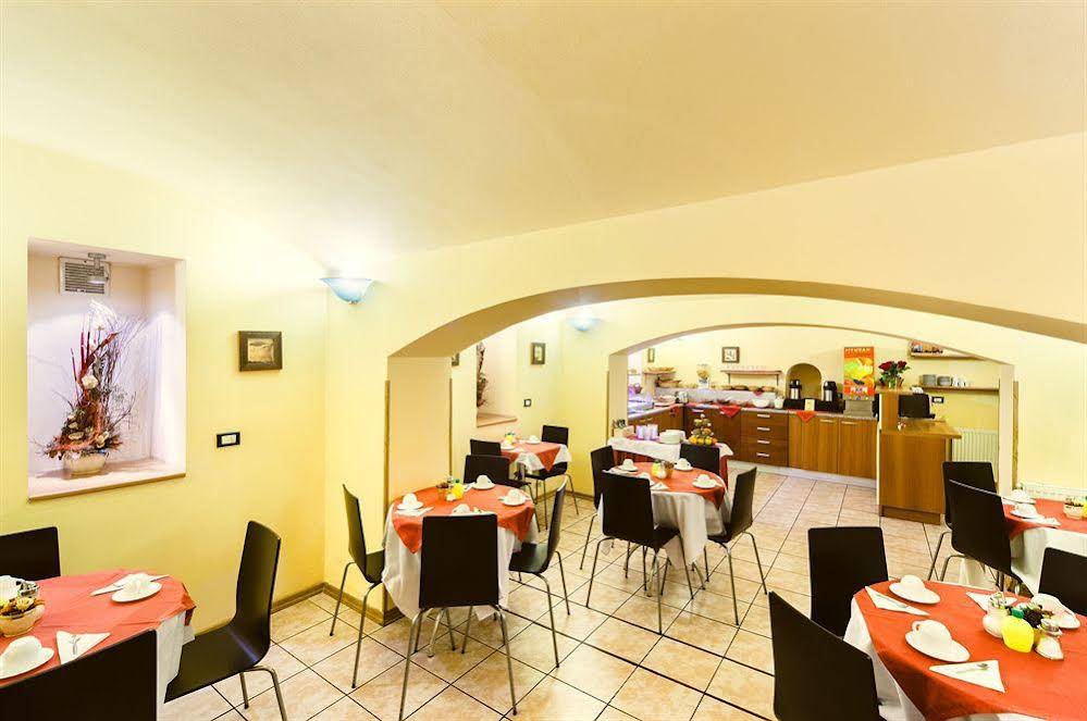 La Madeleine Hotel - last minute hotel in Prague
