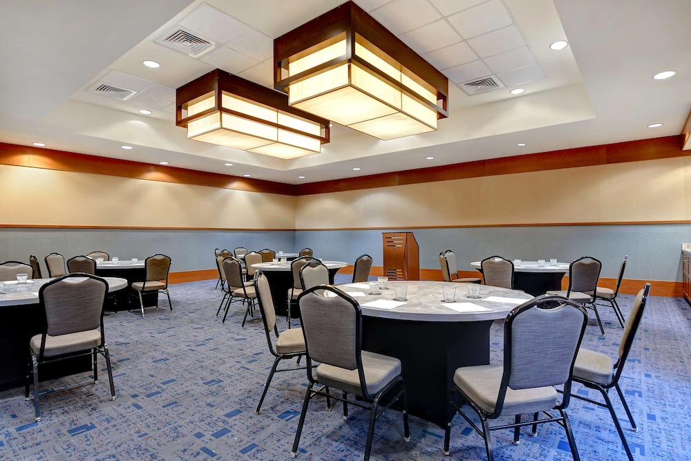 DoubleTree by Hilton Phoenix Tempe - photo 56