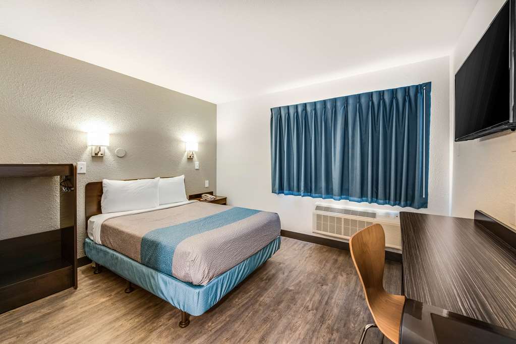 Motel 6 Fort Wayne IN - photo 11