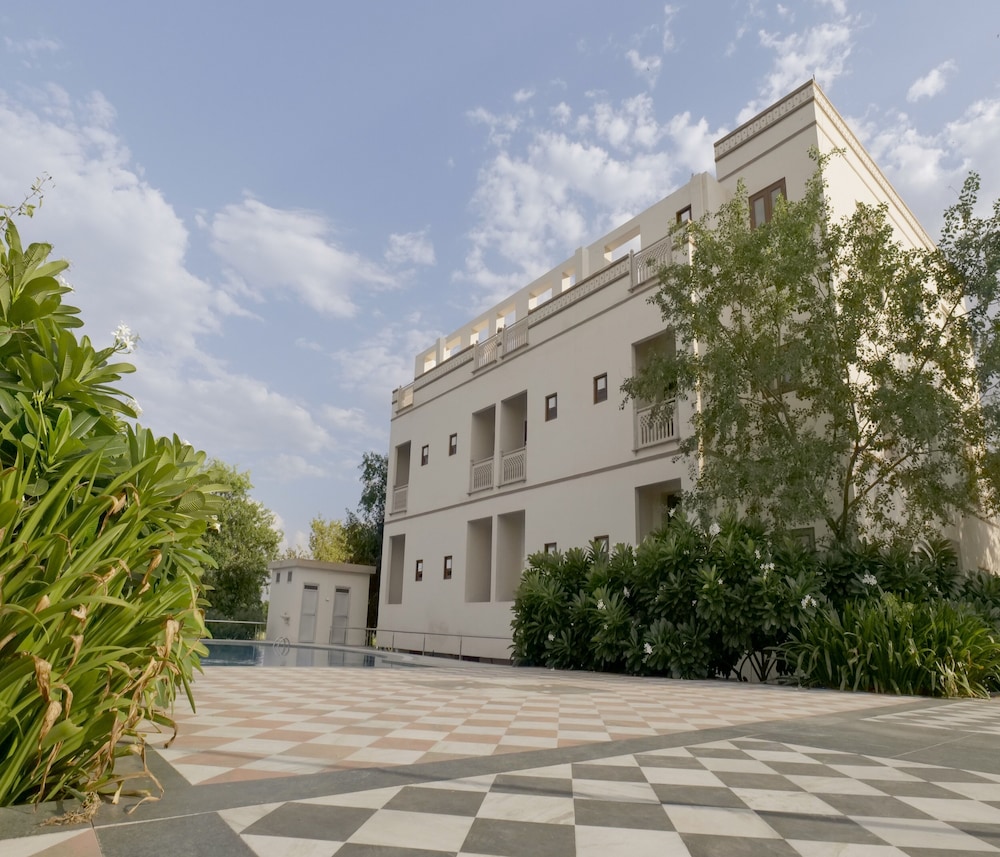 Chandsen Eco Dera Wellness Retreat & Spa — hotel in Malpura