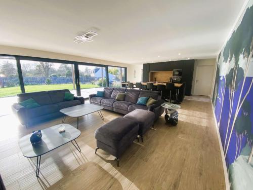 Fouesnant superbe maison en bois proche de la plage de Mousterlin — 4-Star Luxury Hotel in Fouesnant, France