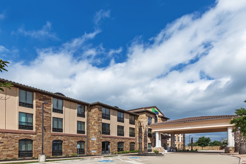 Holiday Inn Express & Suites Austin NW Lakeway by IHG — hotel in Lakeway