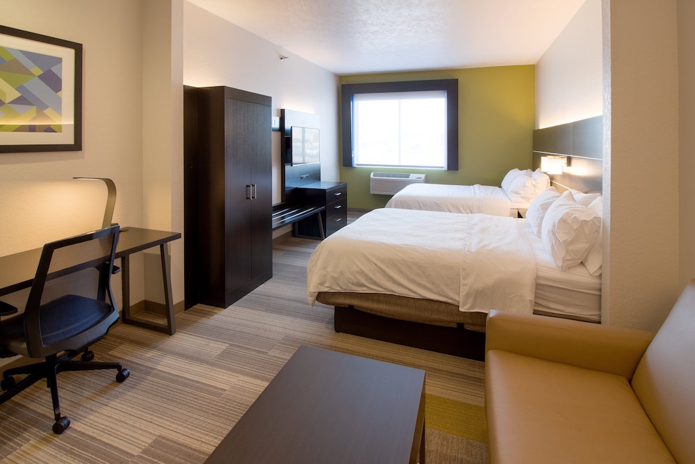 Holiday Inn Express Hotel & Suites Le Mars by IHG - photo 19