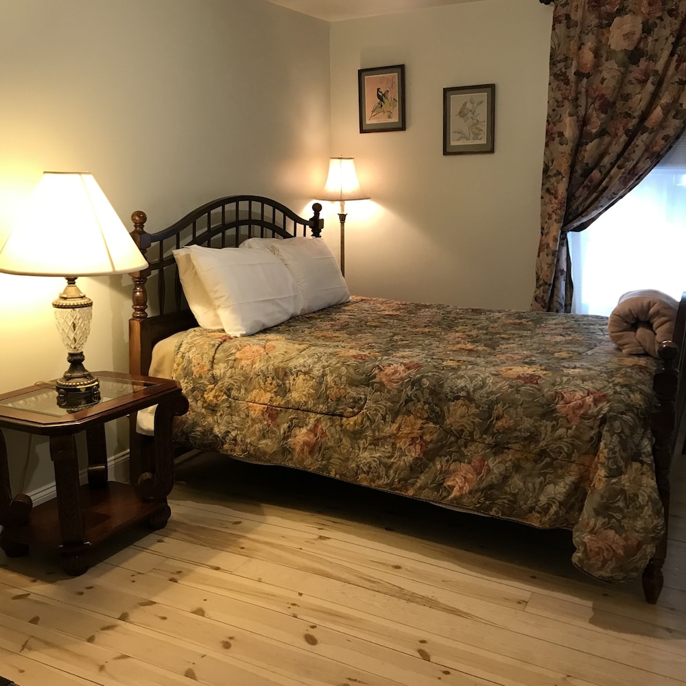 Tilton Inn - photo 3