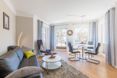 Ferienwohnung Deichläufer — 4-Star Luxury Hotel in Ostseebad Boltenhagen, Germany