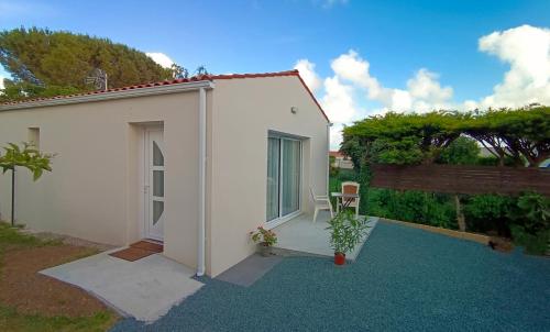 Maisonnette indépendante - carbon neutral hotel in Unknown City