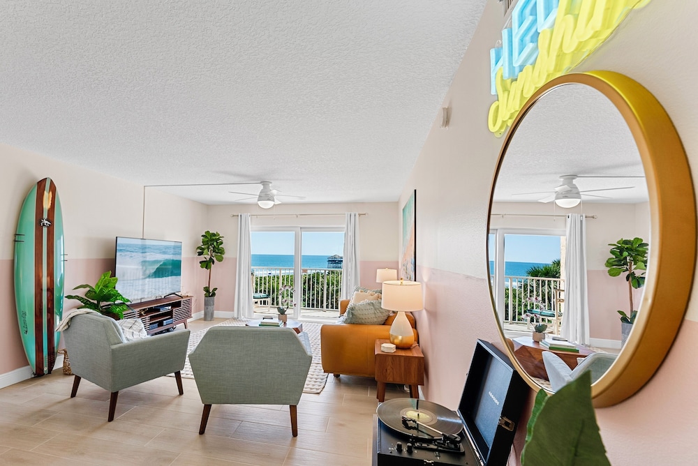 Cocoa Beach Towers by Happy Palm Stays - photo 45