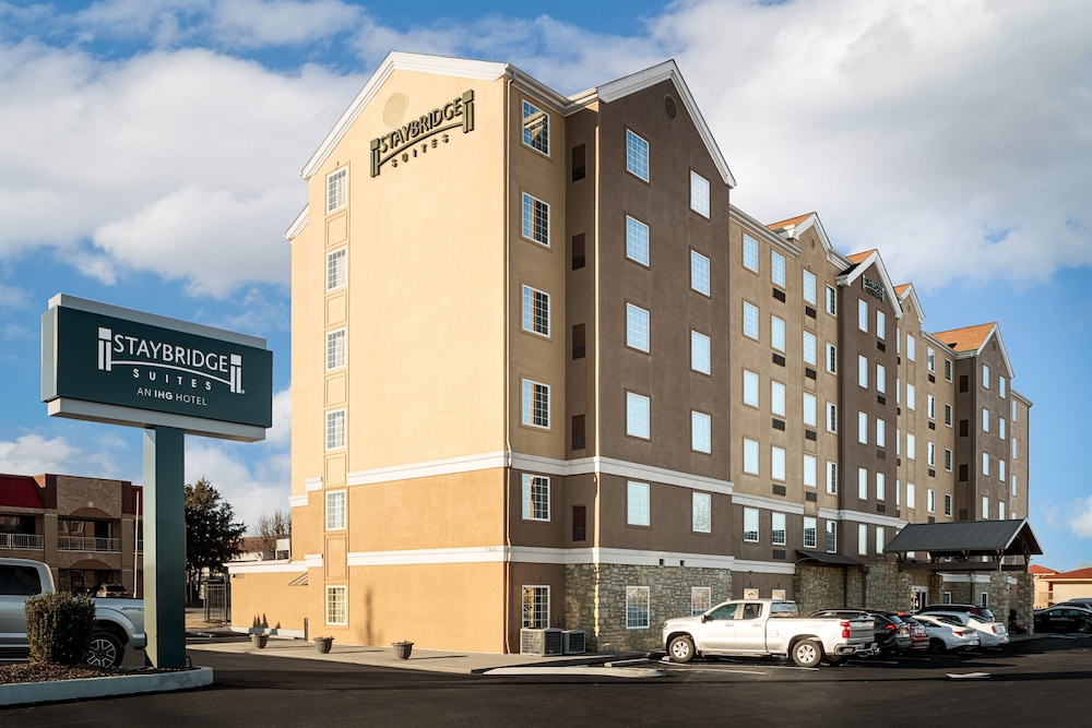 Staybridge Suites Chattanooga at Hamilton Place by IHG - photo 37