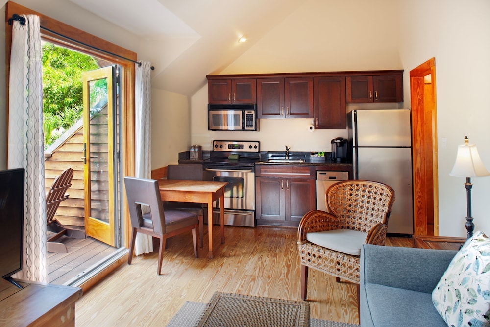 Island City House Hotel - photo 22