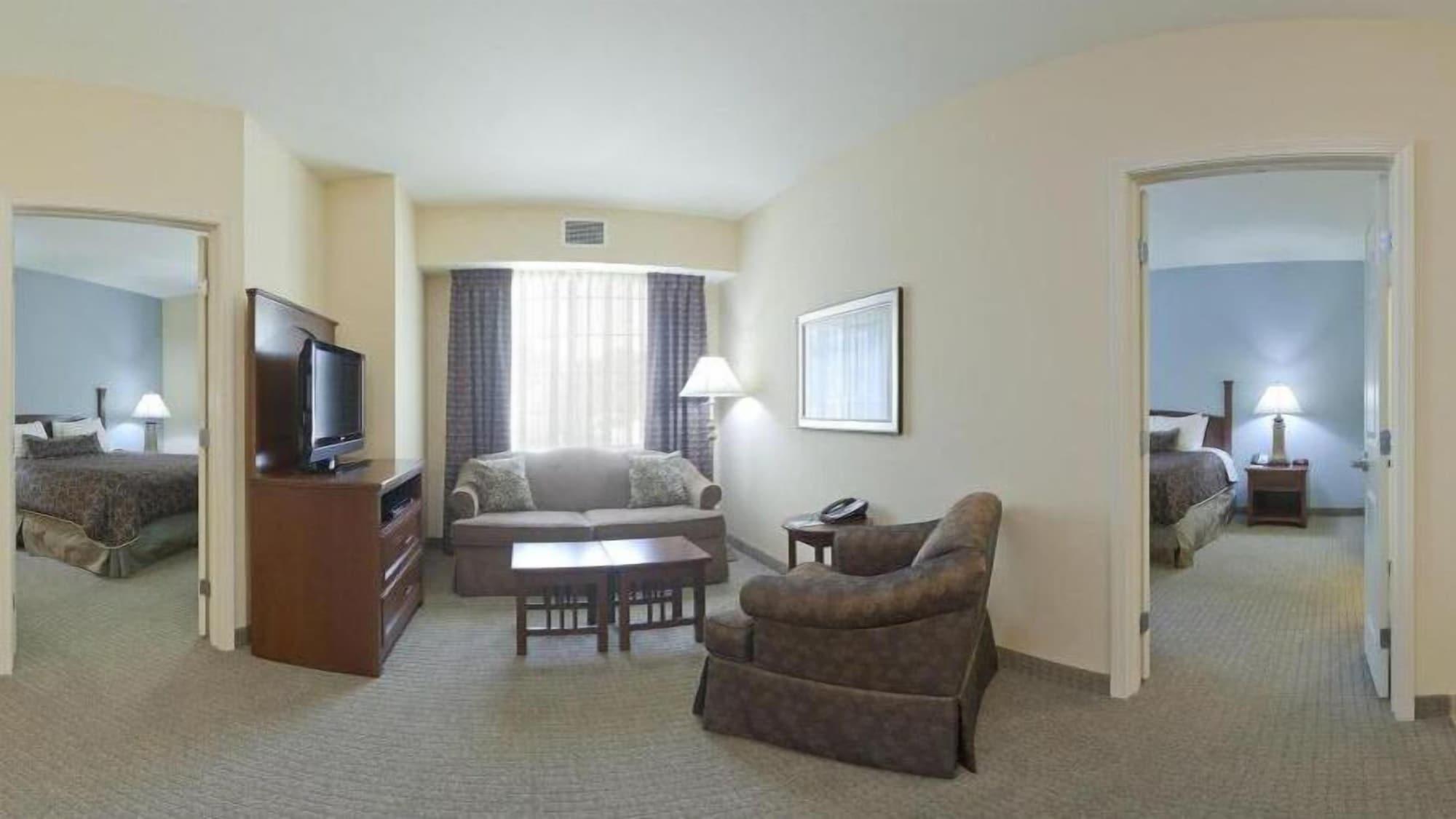 Staybridge Suites Lafayette Airport - photo 28