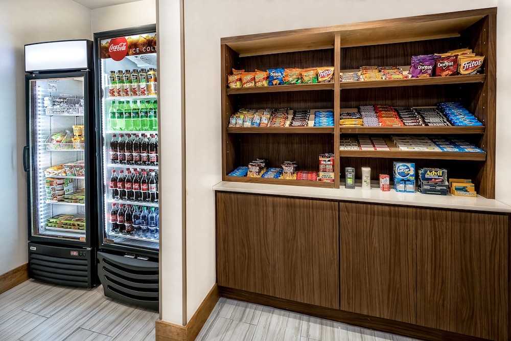 Holiday Inn Express & Suites Austin Round Rock Area by IHG - photo 19