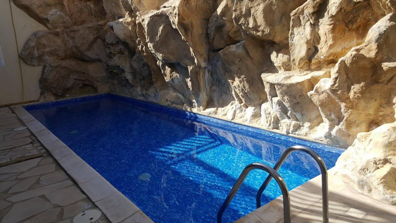 Top Floor 2 Bedroom Apartment E101 3 Pools Sea View Free Wifi