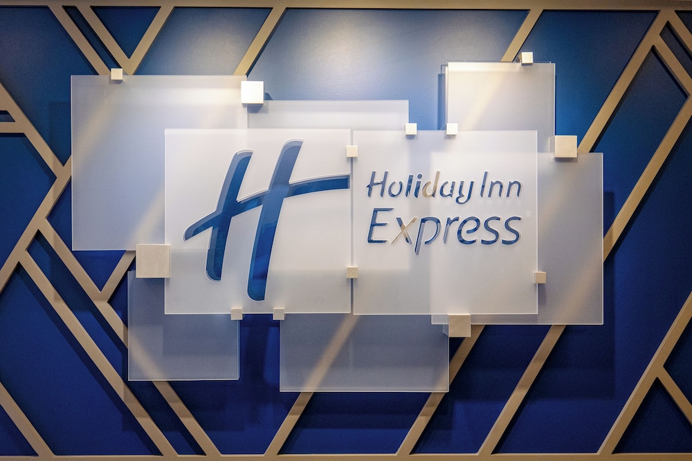 Holiday Inn Express Hotel of Neptune by IHG - photo 3