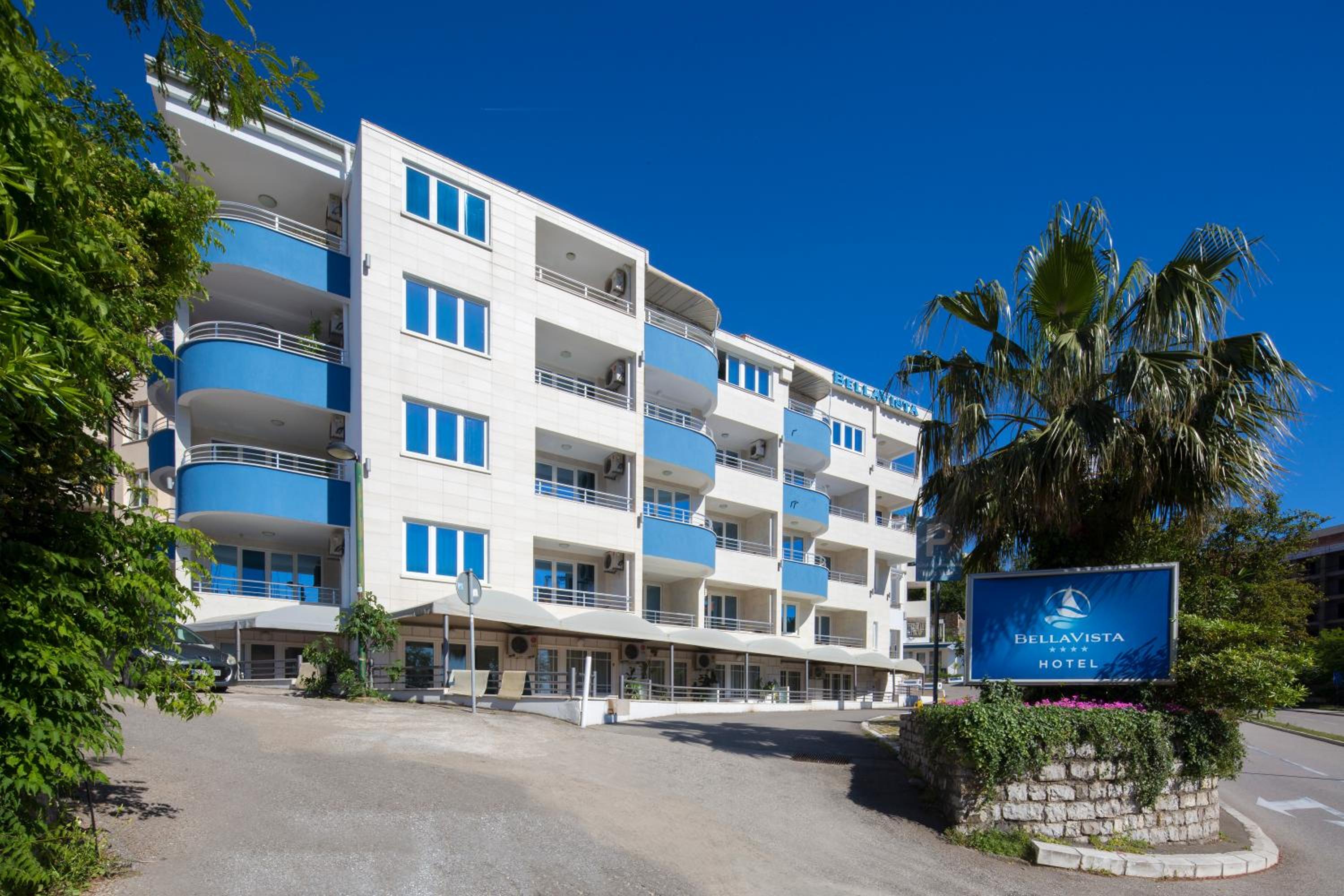 Bella Vista - carbon neutral hotel in Budva