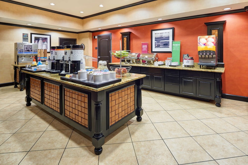 Hampton Inn & Suites Waco South - photo 34