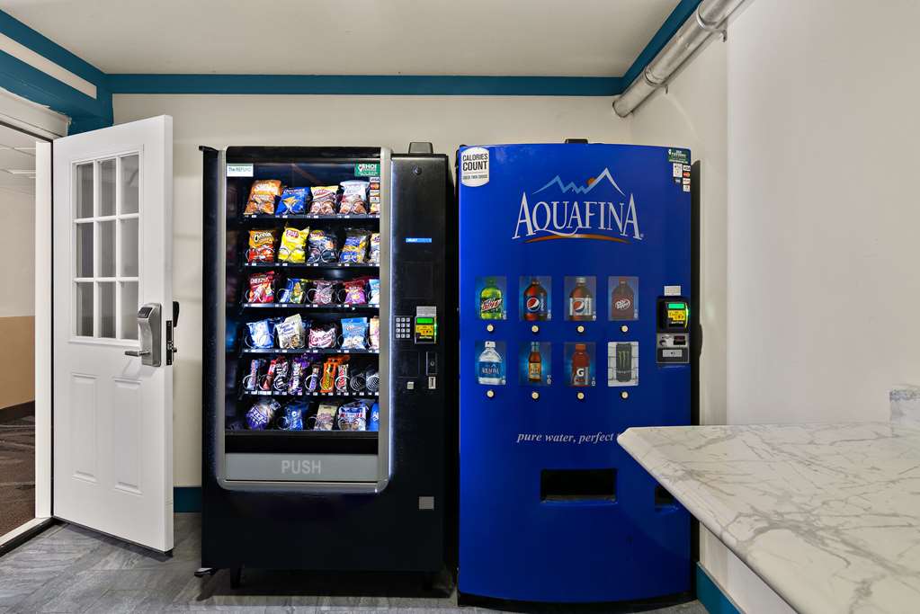 Clarion Pointe Bloomington Normal I 55 University - photo 32