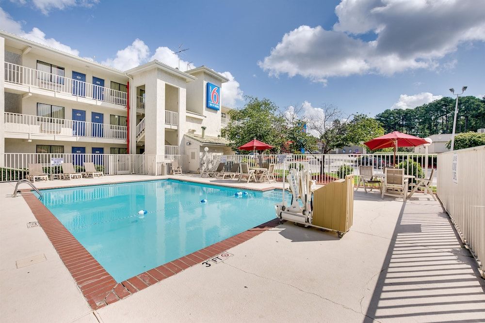 Motel 6 Columbia West - photo 24