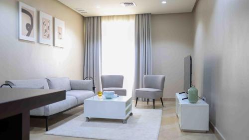Code Housing MH8 — 4-Star Luxury Hotel in As Salimiyah, Kuwait