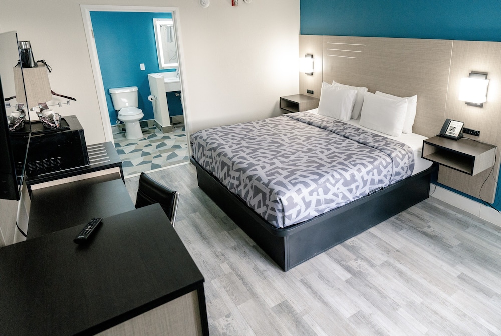 Baymont Inn & Suites by Wyndham Chattanooga - photo 9