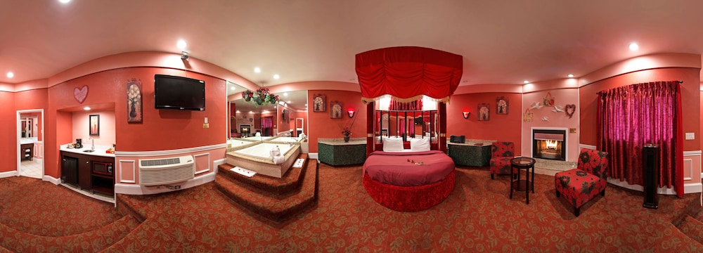 Inn of the Dove Romantic Suites with Jetted Tub & Fireplace - photo 41