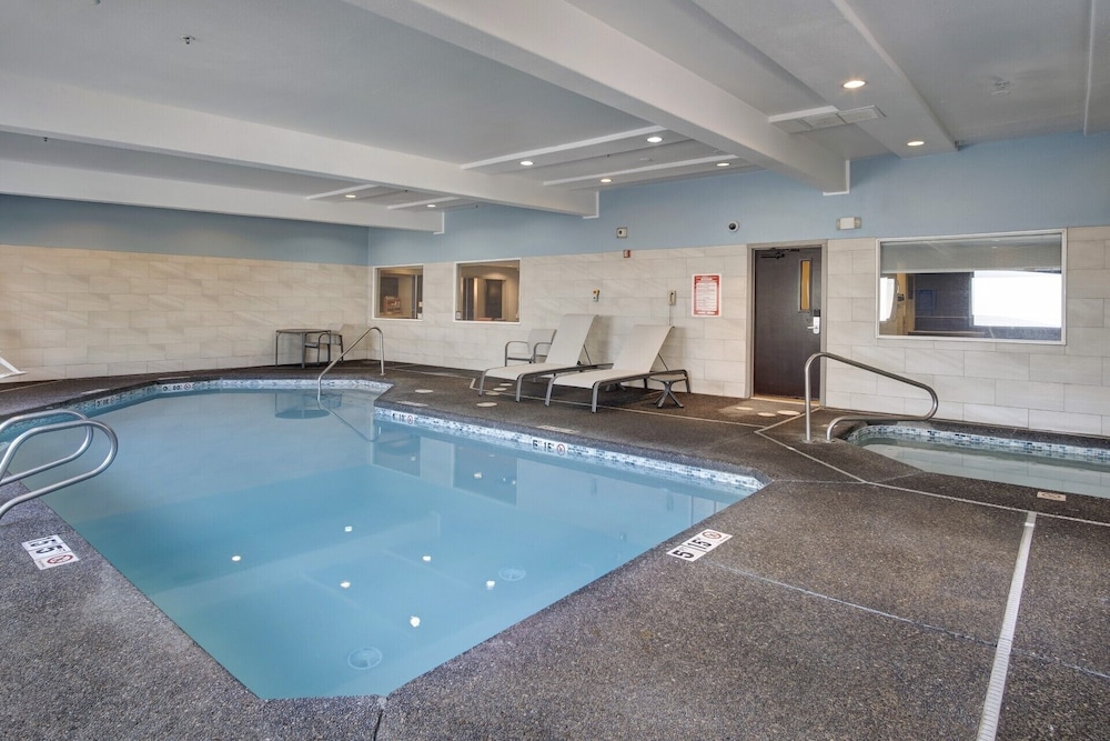 Holiday Inn Express Portland East Troutdale by IHG - photo 34