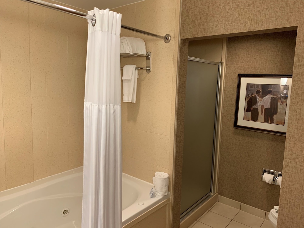Hilton Garden Inn Columbus Edinburgh - photo 23
