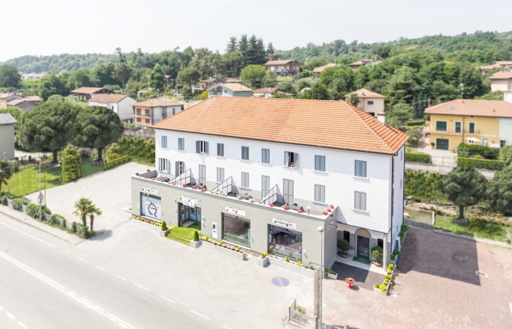 Hotel Italia Dormelletto — hotel in Dormelletto