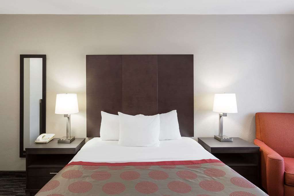 Ramada by Wyndham Monterey - photo 7