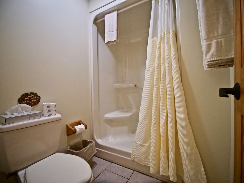 Whaleback Inn - photo 32