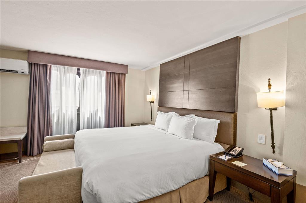 Governor Suite